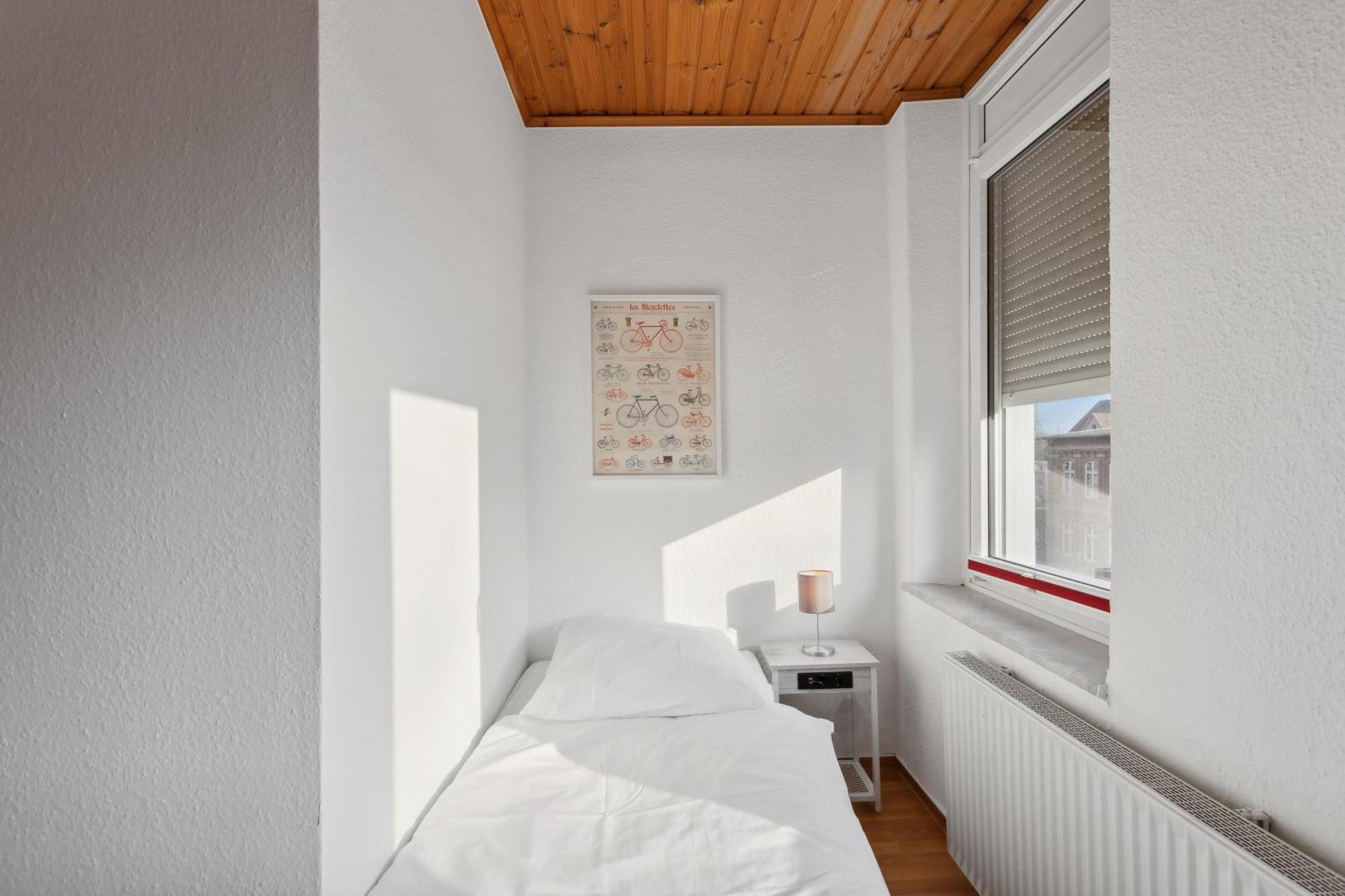 Stylish & Relaxing Penthouse ~ Workspace ~ Parking Apartment *